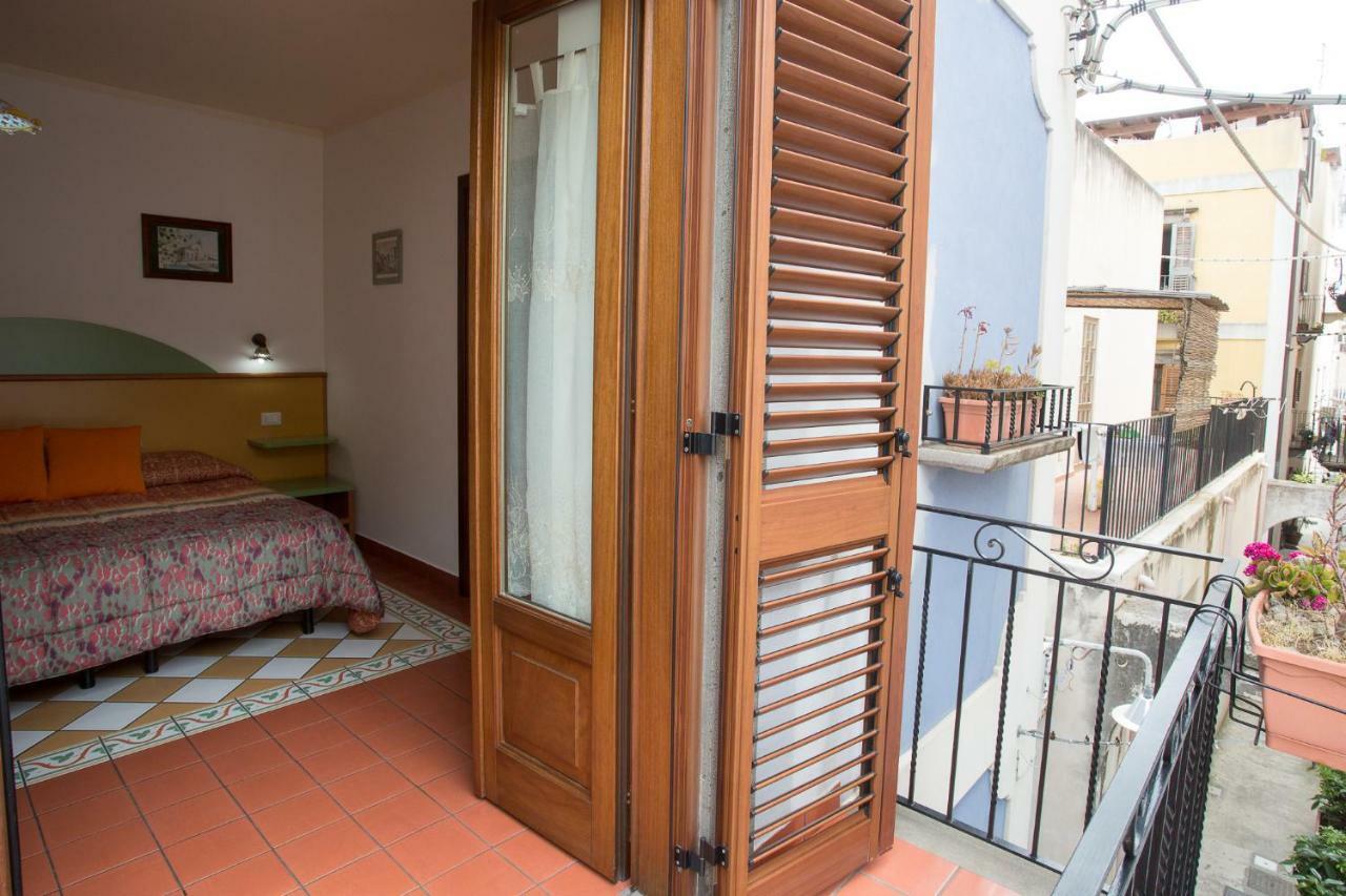 Diana Brown B&B Affittacamere Lipari Kültér fotó