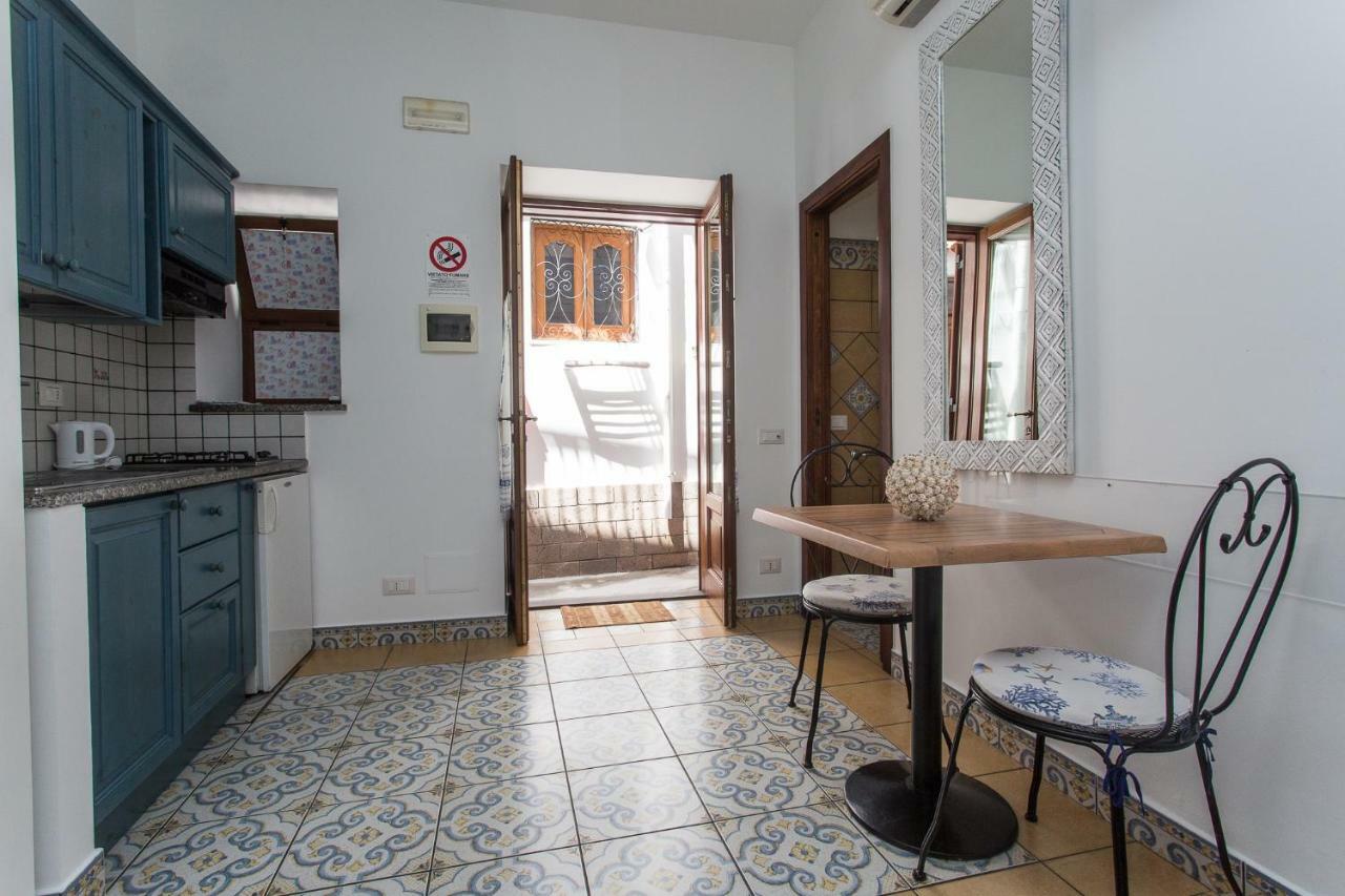 Diana Brown B&B Affittacamere Lipari Kültér fotó